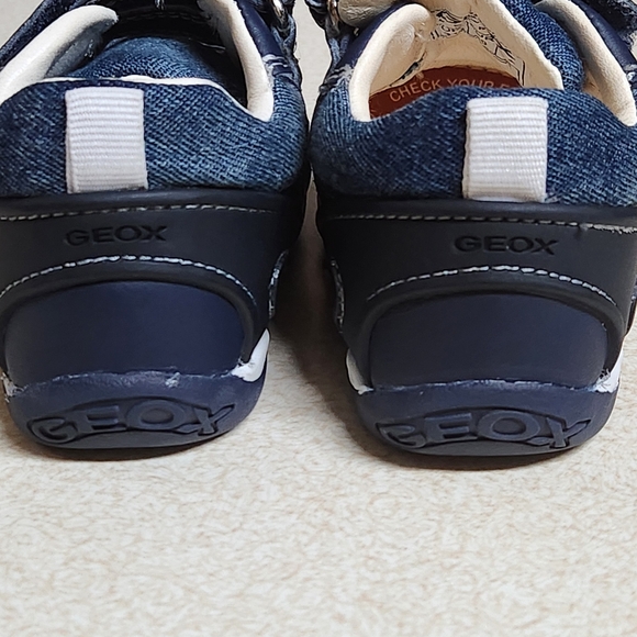 NWOT Geox B Each Respira sneakers  US Size 4.5  Color Navy - Picture 11 of 13